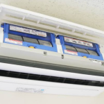 お掃除機能付きエアコンのフィルター写真