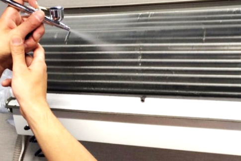 プロの業者によるエアコンの防カビコーティング